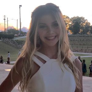 Meet your Posher, Lily